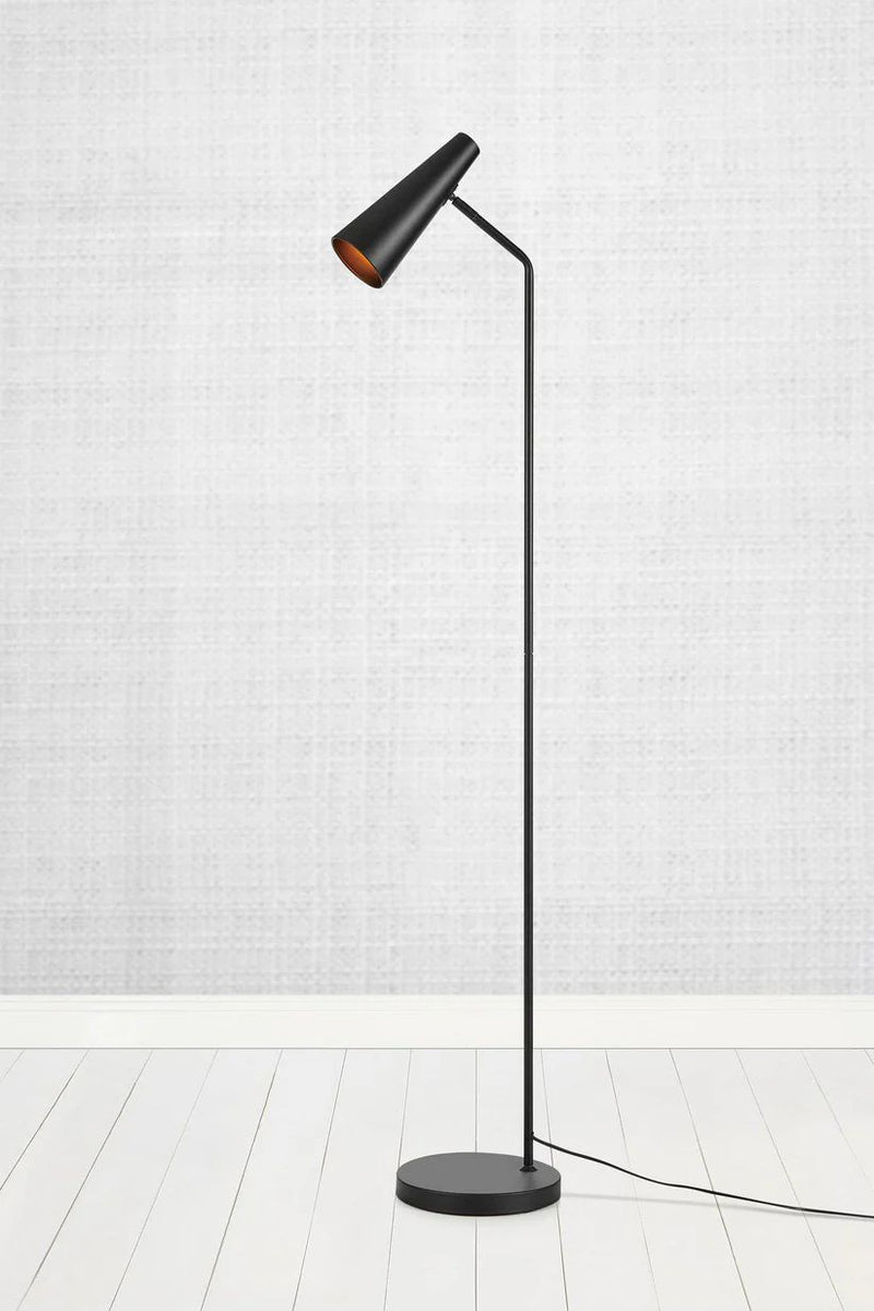 Markslöjd Peak 1L floor lamp, 138 cm