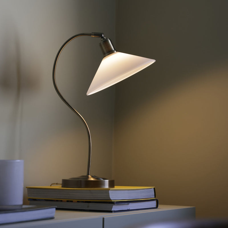 Markslöjd Vela 1L table lamp antique brass E27