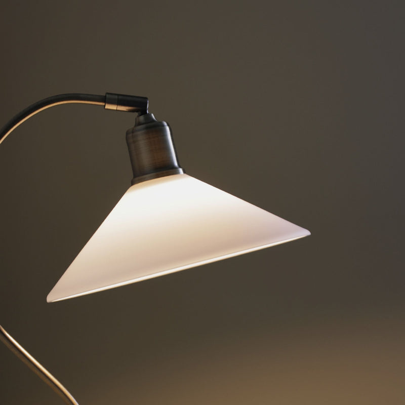 Markslöjd Vela 1L table lamp antique brass E27