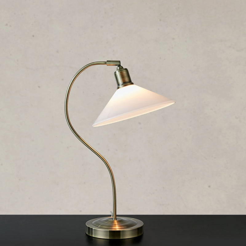 Markslöjd Vela 1L table lamp antique brass E27