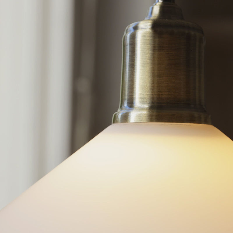 Markslöjd Vela 1L pendant lamp antique brass E27