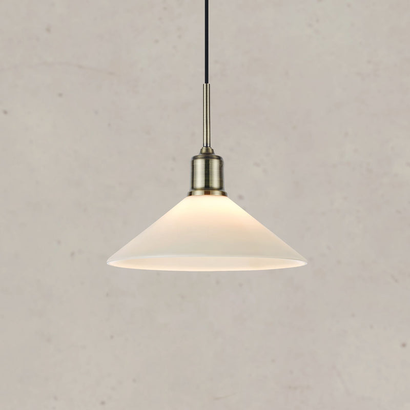 Markslöjd Vela 1L pendant lamp antique brass E27