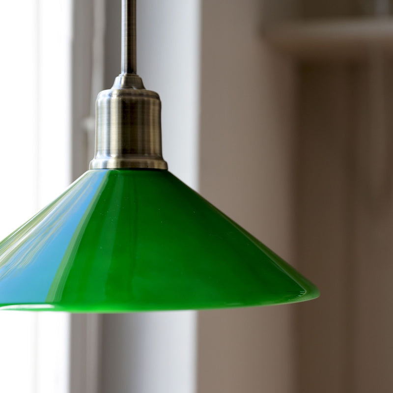 Markslöjd Vela 1L pendant lamp antique brass E27