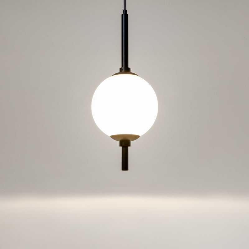 Maytoni The Sixth Sense 1L pendant lamp, black LED D 18cm