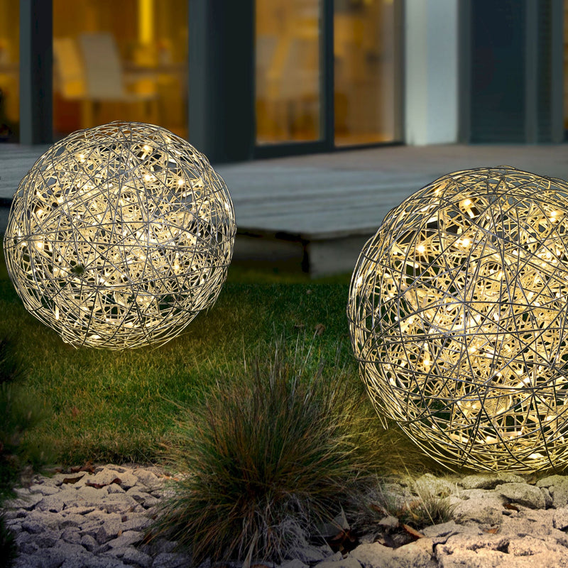 LED Outdoor Ball Mistletoe
