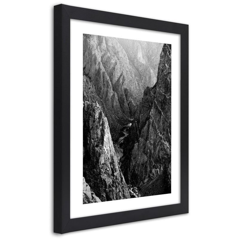Cuadro en marco negro, Paisaje de montaña en blanco y negro