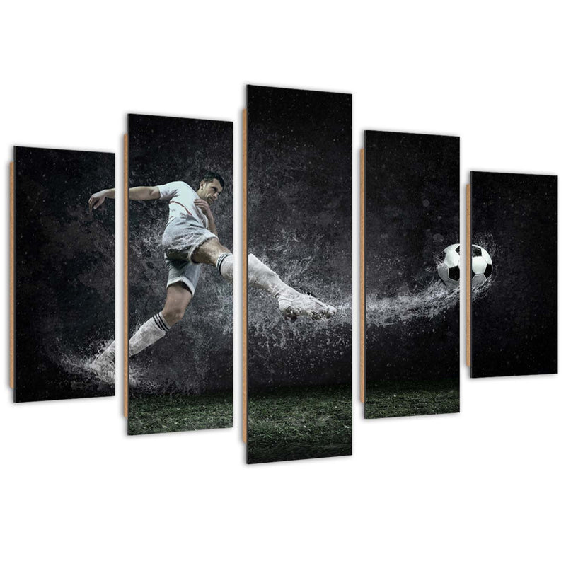 Panel decorativo con imagen de cinco piezas, Futbolista sobre césped mojado