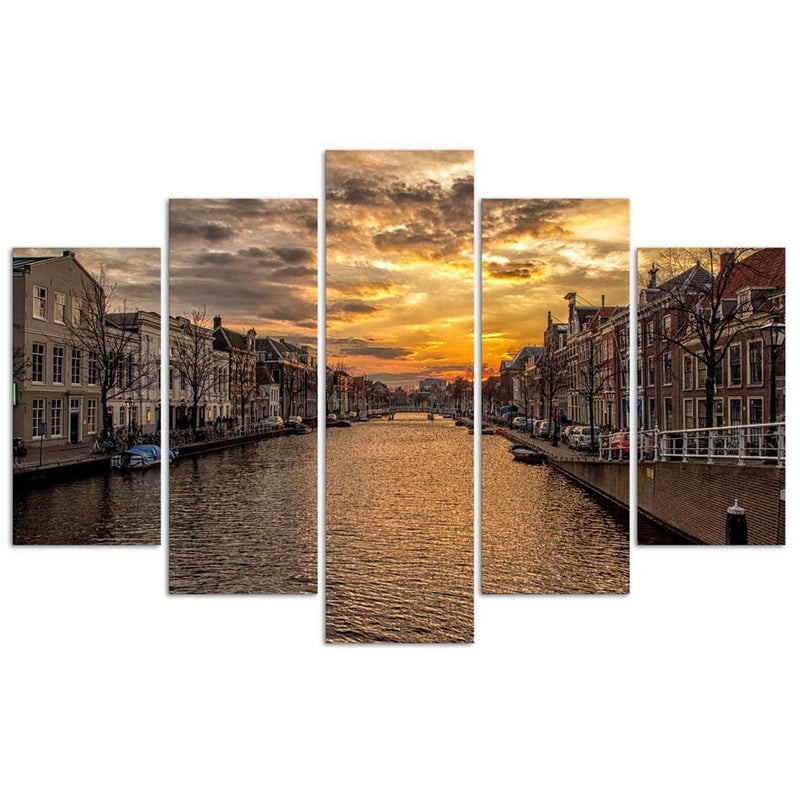 Five piece picture deco panel, City by the river