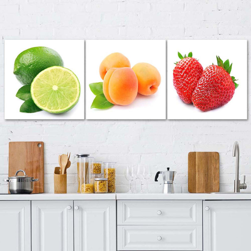 Conjunto de tres cuadros decorativos, Fruta jugosa.