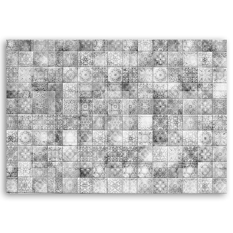 Cuadro, Mosaico oriental sobre azulejos grises.