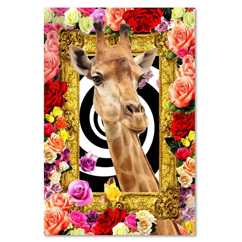 Panel decorativo estampado, jirafa y rosas de colores.