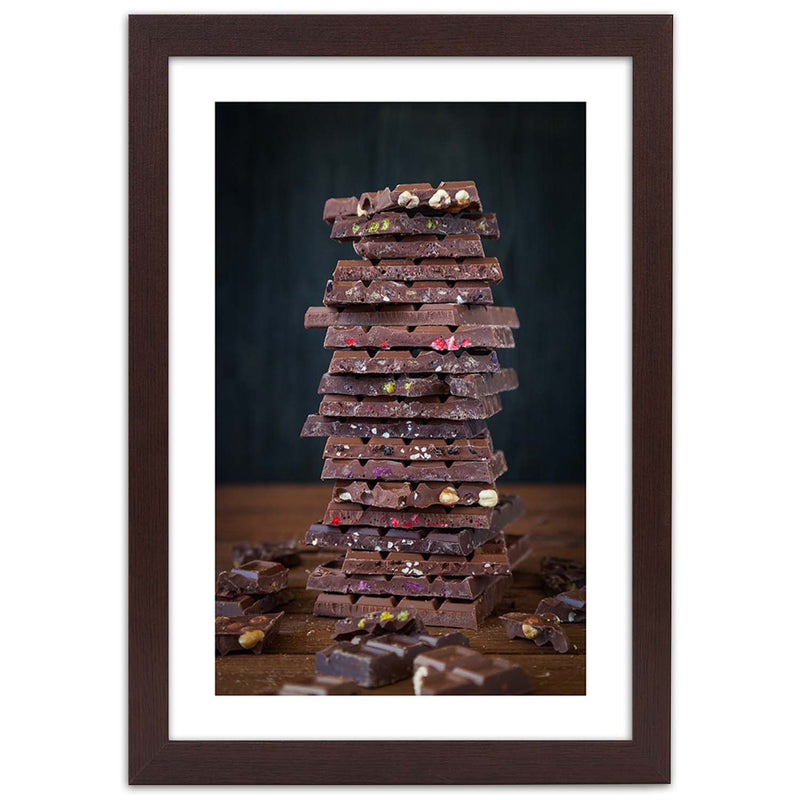 Cuadro en marco marrón, Torre de chocolate de postre