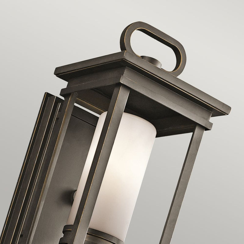 Outdoor wall light Kichler (KL-SOUTH-HOPE-S) South Hope satin etched glass, aluminium E14