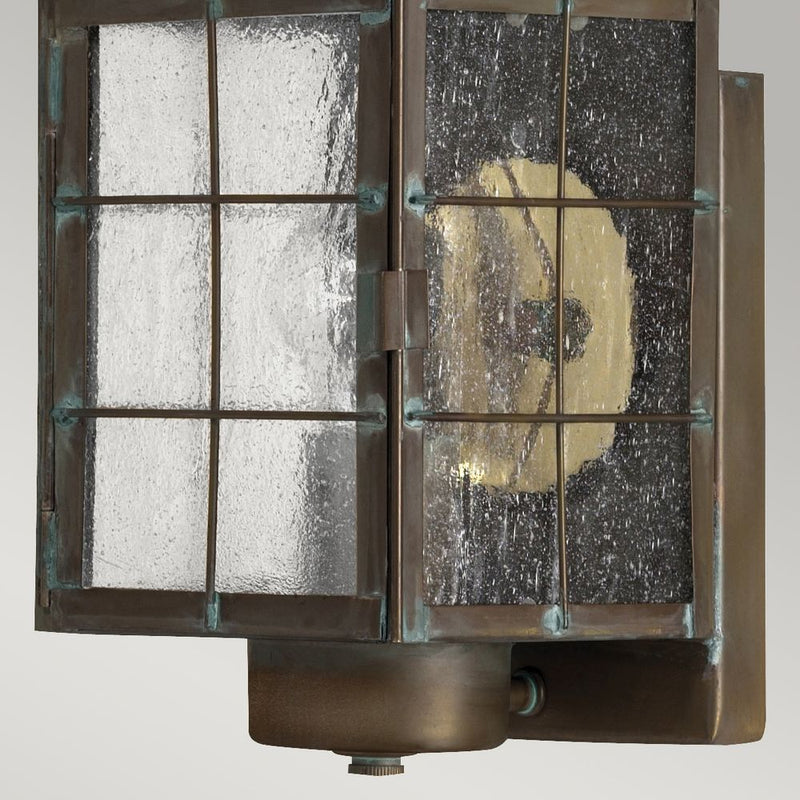 Outdoor wall light Hinkley (QN-NANTUCKET-M-AS) Nantucket solid brass, clear seeded glass E27